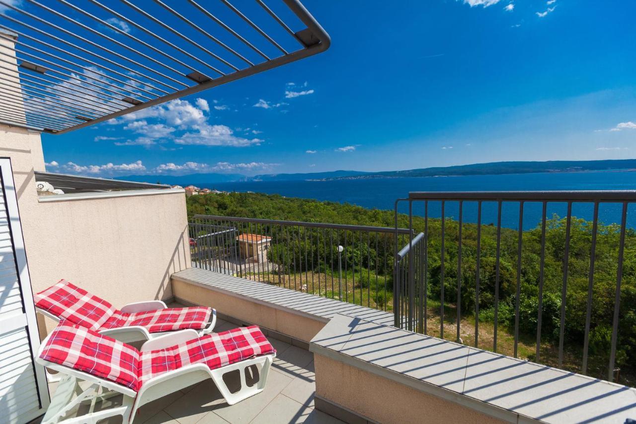 Apartment Alana 1 Penthouse Dramalj