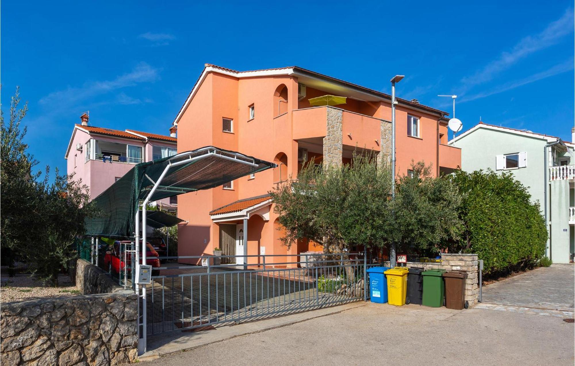 Beautiful In Krk With Kitchen Apartment *