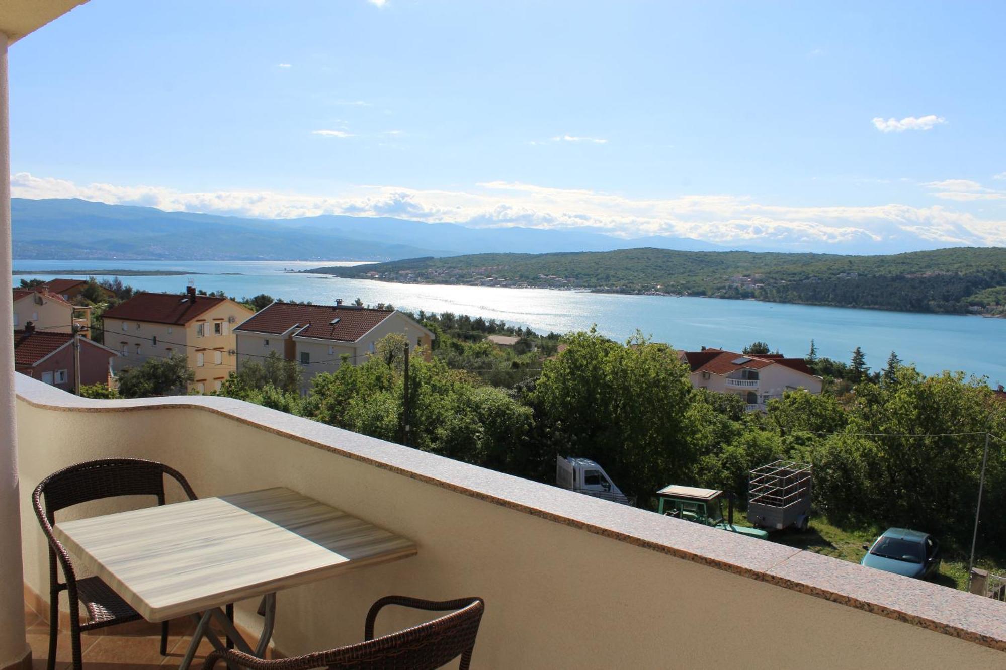 Mit Grosser Terrasse Und Meerblick *
