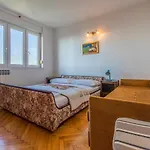 Apartmani Hana Selce