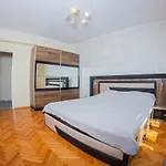 Apartment Emili City Center