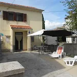 Holiday Home Mery By El-Pi Tours