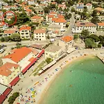 Apartment Vesna With Terrace