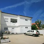 Beach Apartment Baska