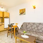 Apartment Robi