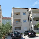 Apartman Mares