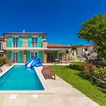 Holiday House Chiara