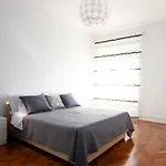 Apartman Lari