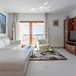 Apartment Eni Selce