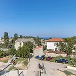 Apartment Karin