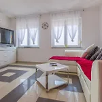 Apartment In Crikvenica 39062