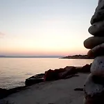 Angelu Namai