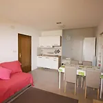 Apartments And Room In Nature Setting
