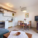 Apartman Leana