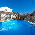 Villa Elm