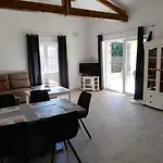 Vivi Holiday House For 4 People