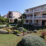 Apartments In Njivice/Insel Krk 13288