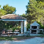 Apartment In Mali Losinj 38399
