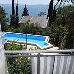 Apartment In Crikvenica 5485