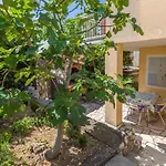 Apartment In Jadranovo 39299