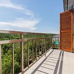 Apartment In Silo/Insel Krk 13498