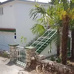 Apartment Mir