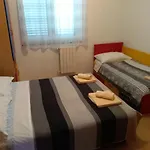 Apartment Hrelja Near The Beach