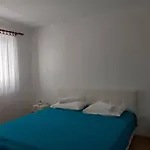 Apartman Ravlic
