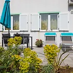 Apartment Magic Garden