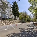 Modern A 2+2 Apartment ****
