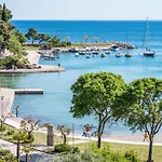 Apartments Ana S