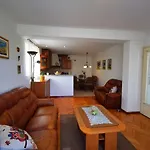 Apartment Lidija
