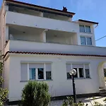 Sea View Studio With Kitchen, Balcony& Aircon
