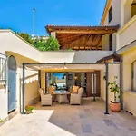 Villa Stanic With Pool