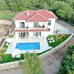 Luxury Villa Sara In Malinska