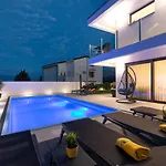 Villa Supernus II With Heated Pool