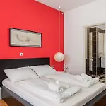 Beautiful Apartment Downtown