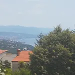 Apartment Garden & Sea