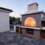 Deluxe Villa Curiera