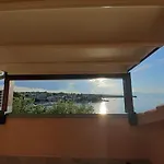 Romantic Apartment By The Beach