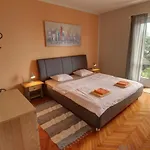 Apartman Lena