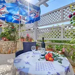 Apartment Neno - Terrace & Parking