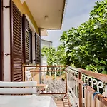 Apartment In Silo/Insel Krk 13517