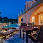 Villa Mali Raj