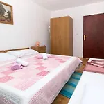 Apartments In Dramalj 41212