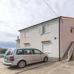 Apartments In Njivice/Insel Krk 13317
