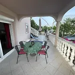 Apartmani Mirela