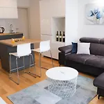 Apartman Leona 4*, Kantrida