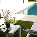 Luxury Apartment Royal Iris