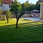 Villa Lulu Kamena Villa S Maslinikom Otok Krk Dobrinj Selo Gostinjac